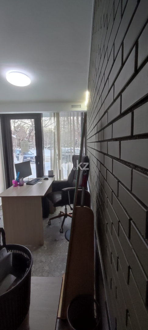 Продажа , 150 м², ул. Ерубаева, дом  35 - Продажа офисных и торговых помещений в Караганде без посредников фото 10 из 22