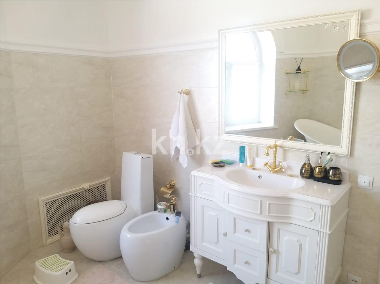 Продажа 5-комнатного дома, 520 м², ул. Муканова - Продажа домов, коттеджей в Караганде фото 29 из 51