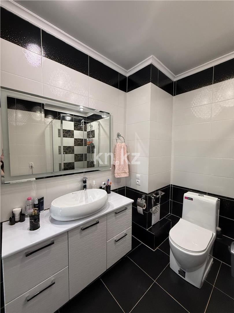 Продажа 3-комнатной квартиры, 103 м² - Продажа трехкомнатных квартир в блочном доме в Караганде фото 22 из 29