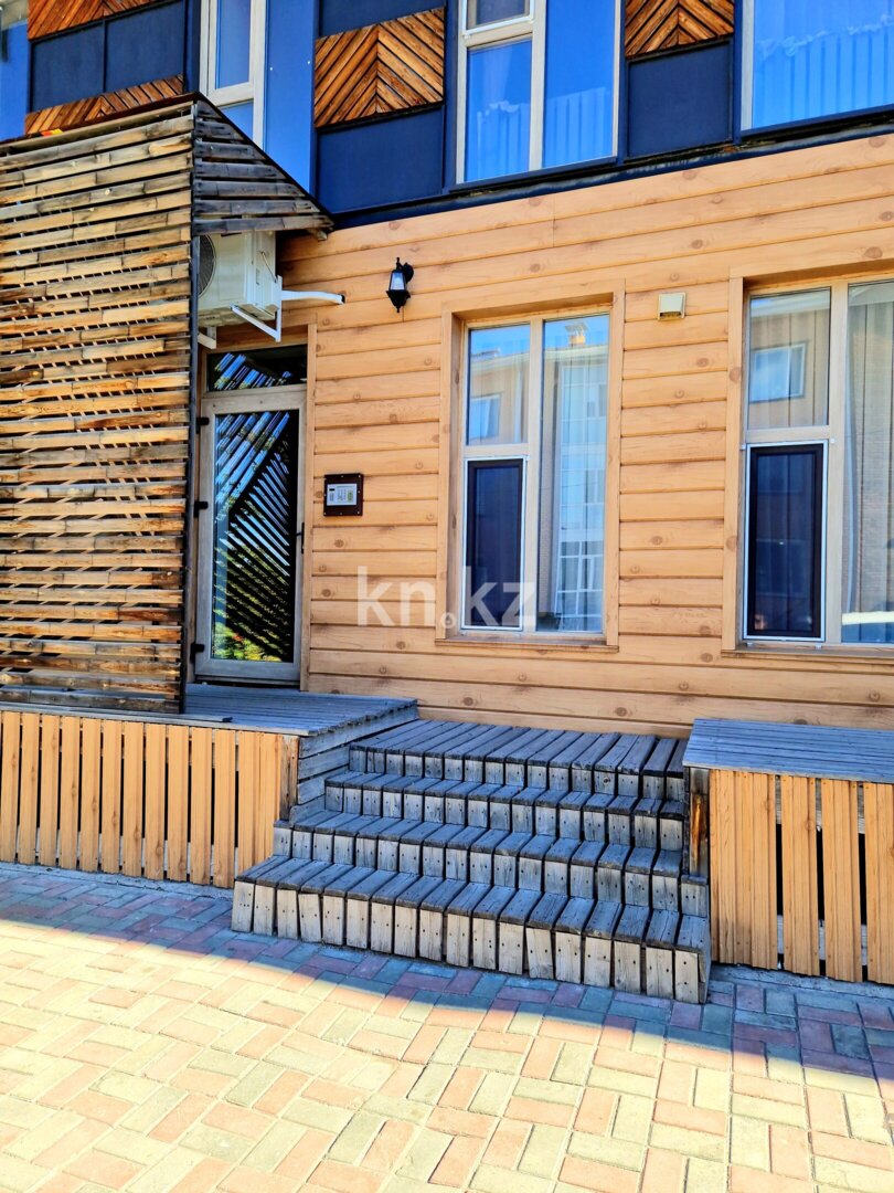 Продажа 4-комнатной квартиры, 164 м² в Караганде - фото 2