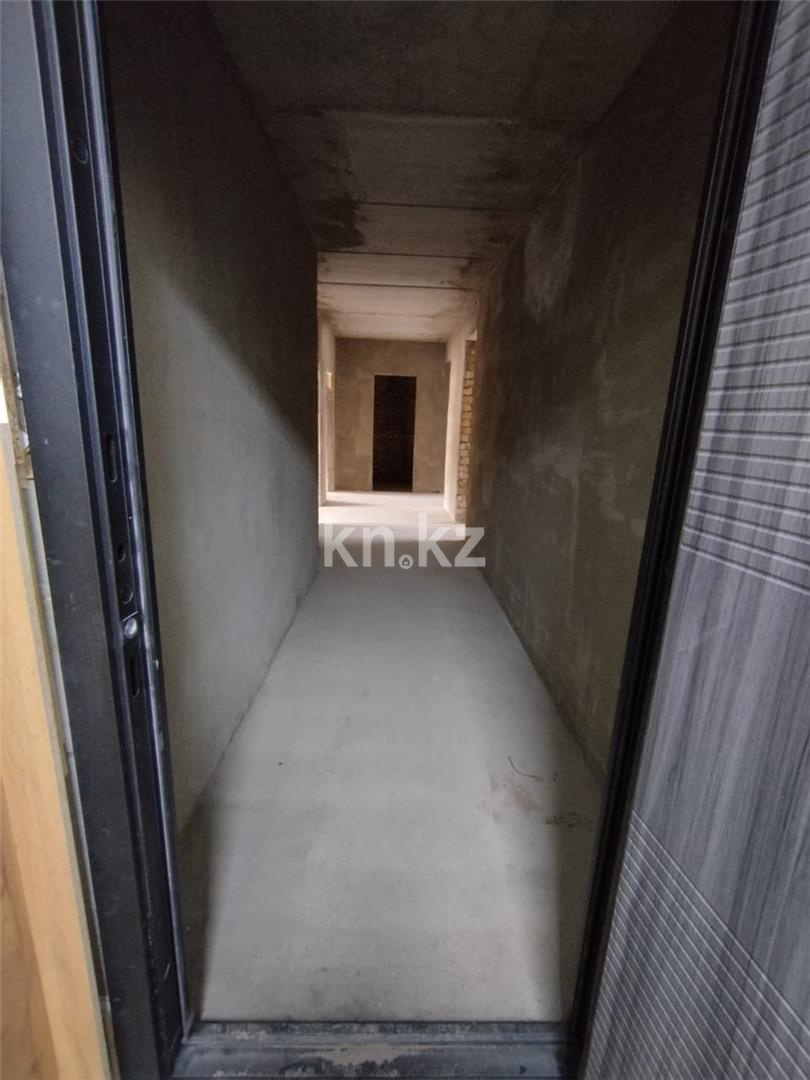 Продажа 3-комнатной квартиры, 86 м², ул. Академическая, дом  9/10 блок 1 в Караганде - фото 2