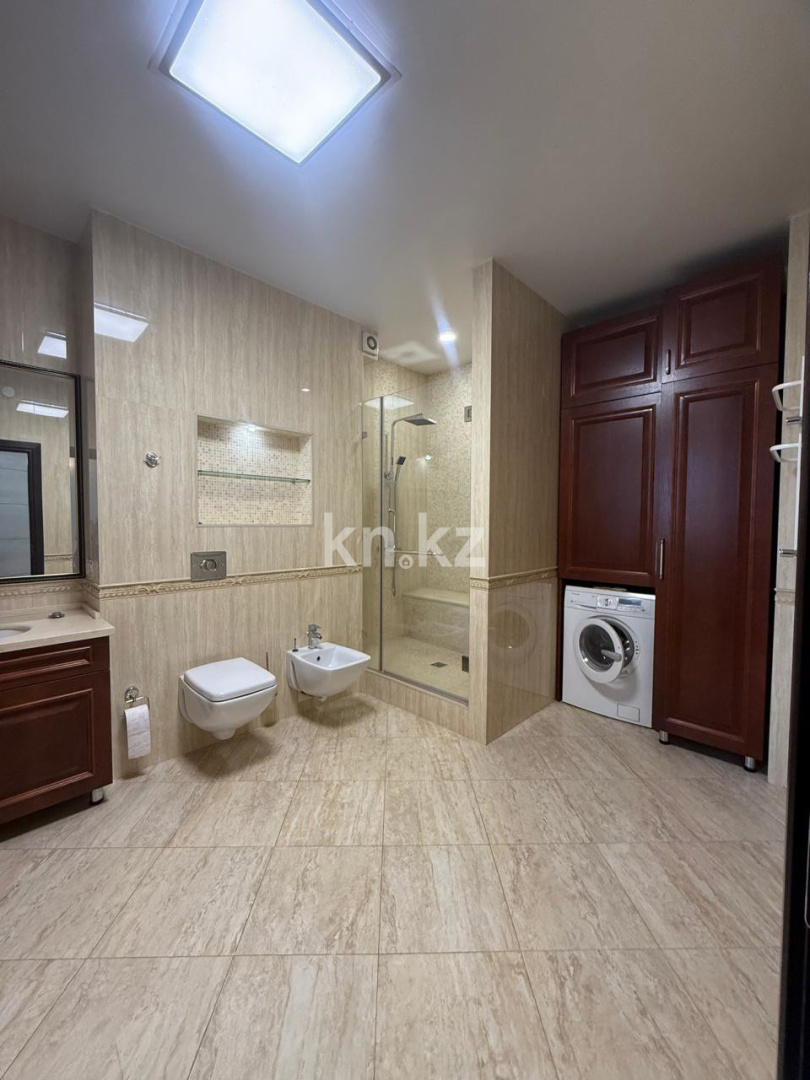 Продажа 4-комнатной квартиры, 158.2 м², пр. Аль-Фараби в Алматы - фото 13