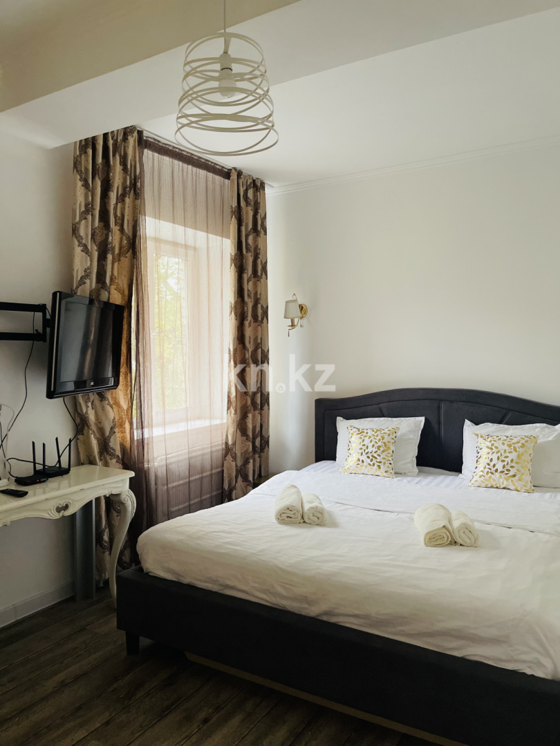 Аренда 1-комнатной квартиры посуточно, 33 м² - Аренда недвижимости в Алматы фото 1 из 9