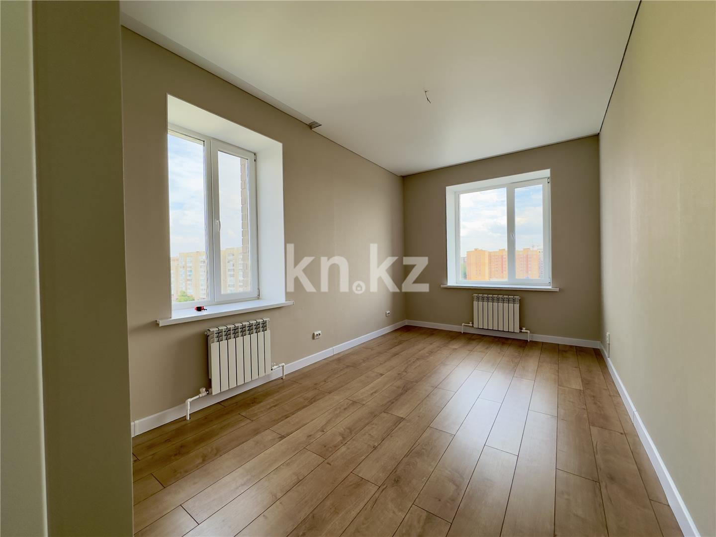 Продажа 3-комнатной квартиры, 97 м², пр. Шахтеров, дом  68 - Продажа  трехкомнатных квартир в Караганде фото 17 из 37