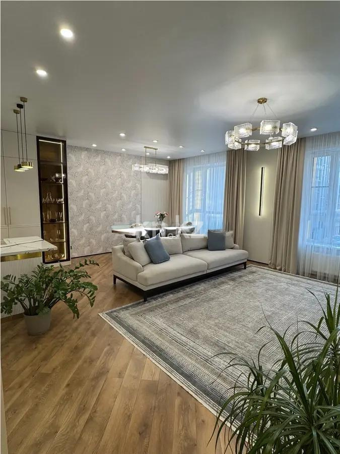 Продажа 5-комнатной квартиры, 132 м², пр. Мангилик Ел, дом  36/3 - Продажа  пятикомнатных квартир в Астане с фото фото 1 из 6