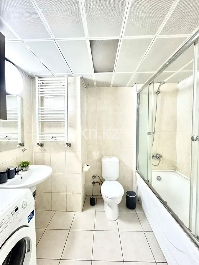 Продажа 2-комнатной квартиры, 64 м², мкр-н Аккент, дом  46 в Алматы - фото 4