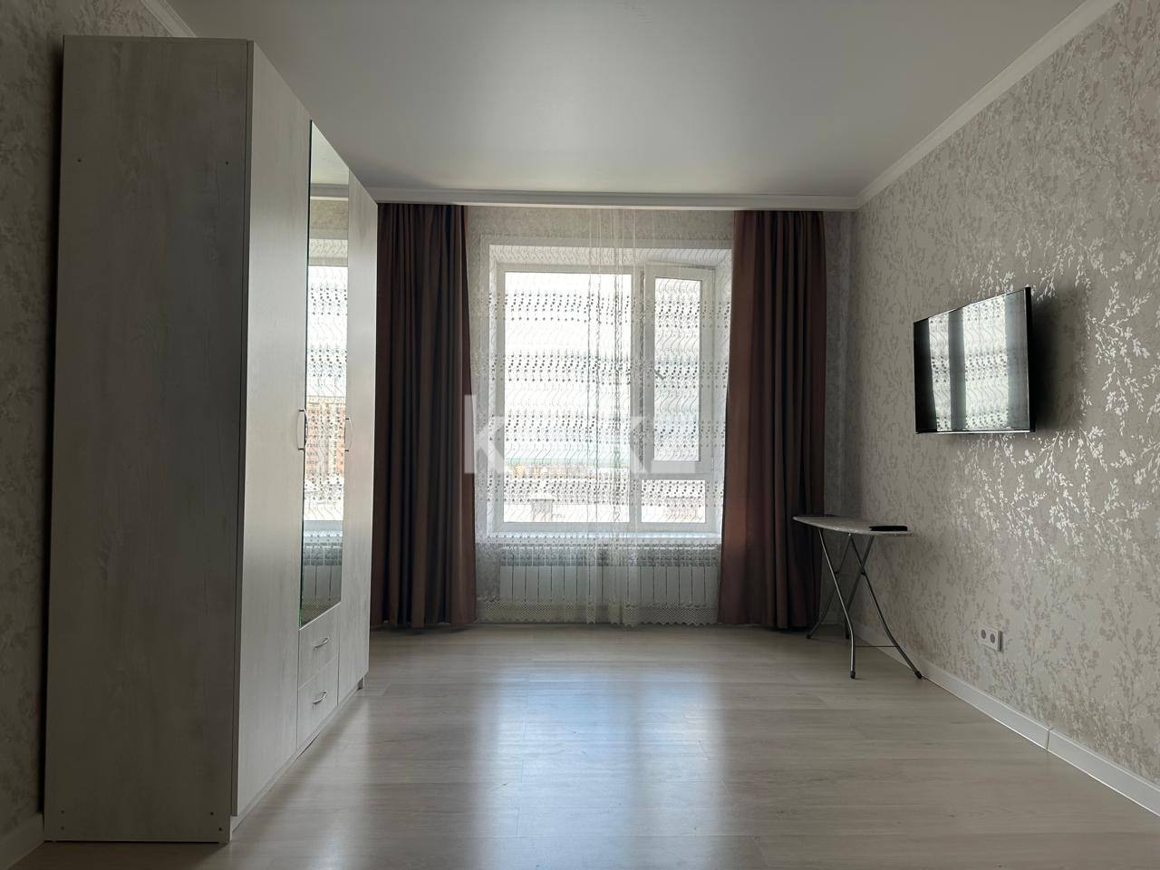 Аренда 1-комнатной квартиры, 38 м², пр. Кабанбай батыра, дом  59а - Аренда  однокомнатных квартир помесячно в Астане фото 3 из 8