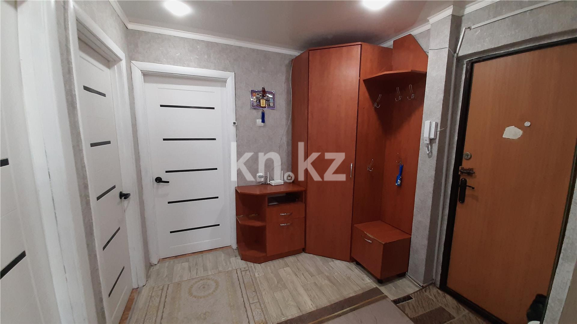 Продажа 3-комнатной квартиры, 62 м², пр. Мира - Продажа жилой и коммерческой недвижимости в Темиртау фото 12 из 13