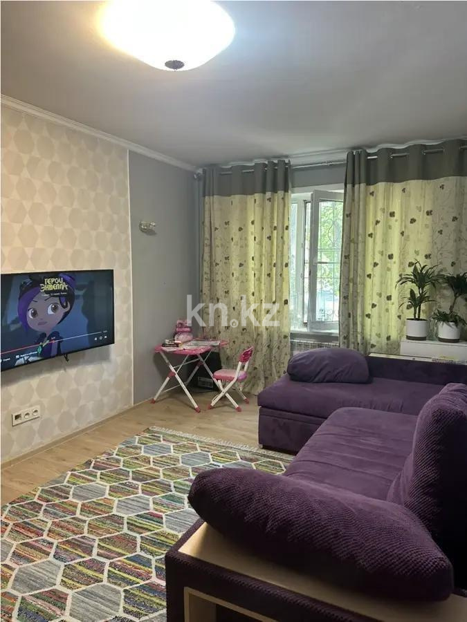 Продажа 4-комнатной квартиры, 82 м², мкр. Аксай-4, дом  46 в Алматы