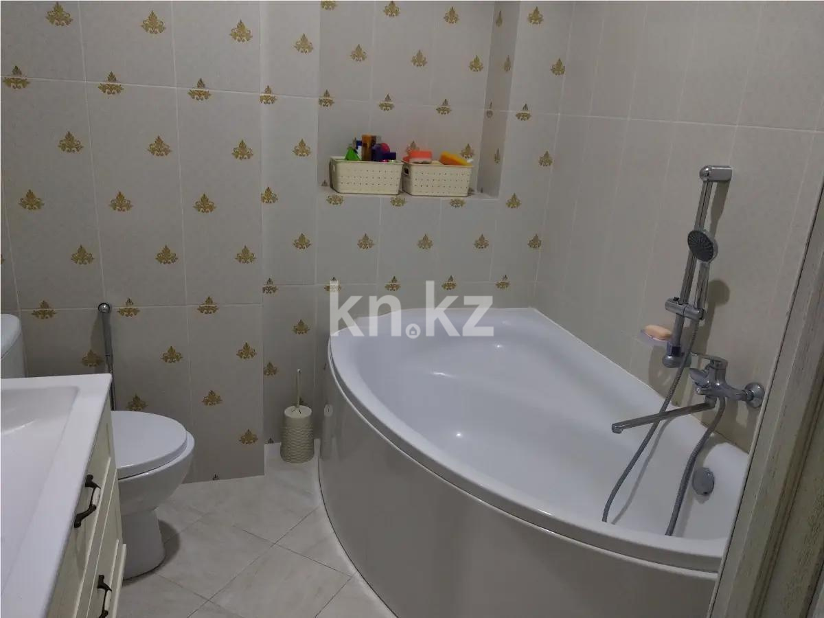 Продажа 2-комнатной квартиры, 72 м², пр. Мангилик Ел, дом  48 в Астане - фото 3