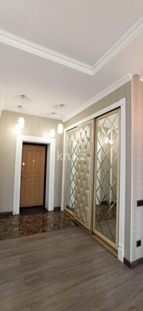 Продажа 2-комнатной квартиры, 60 м², ул. Ержанова в Караганде - фото 14