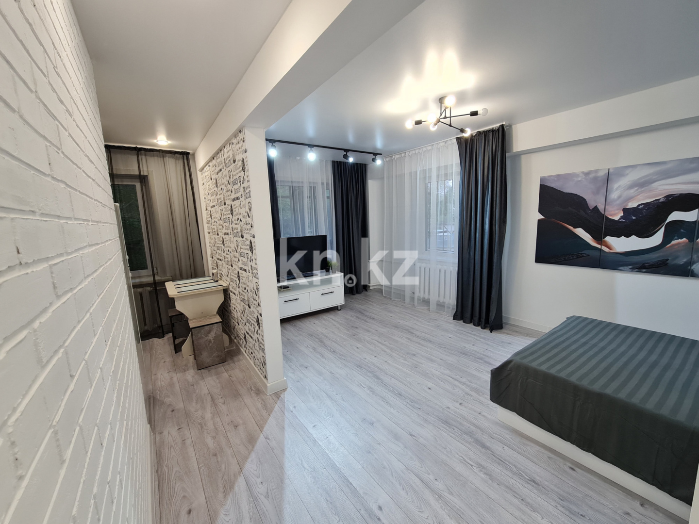 Аренда 1-комнатной квартиры посуточно, 36 м², Торайгырова, дом  111/2 - Аренда жилой и коммерческой недвижимости в Павлодаре фото 2 из 5