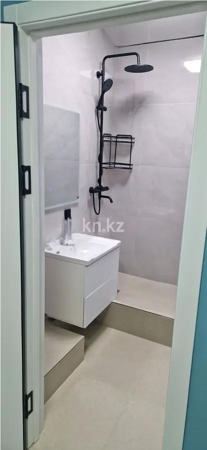 Продажа 3-комнатной квартиры, 76 м², ул. Омарова, дом  1 в Алматы - фото 5