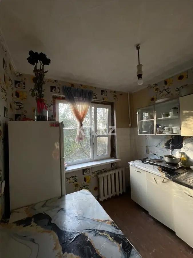 Продажа 1-комнатной квартиры, 31 м², 13 мкр., дом  5 - Продажа  однокомнатных квартир в Караганде без посредников фото 2 из 3