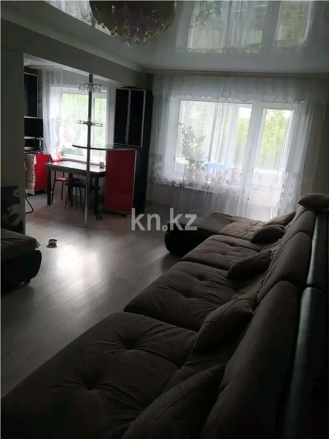 Продажа 3-комнатной квартиры, 56 м², пр. Абая, дом  56а - Продажа квартир в Шахтинске фото 1 из 6
