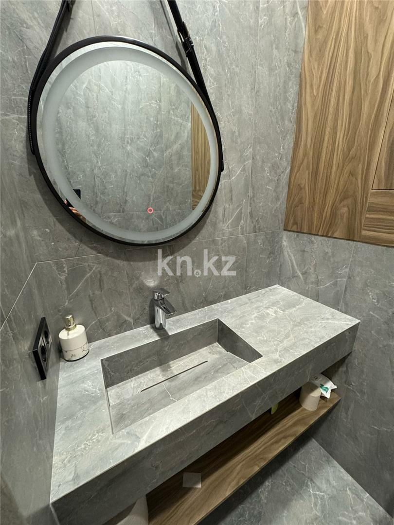 Продажа 4-комнатной квартиры, 103 м², пр. Республики, дом  участок 1/7 - Продажа  четырехкомнатных квартир в Караганде фото 15 из 22