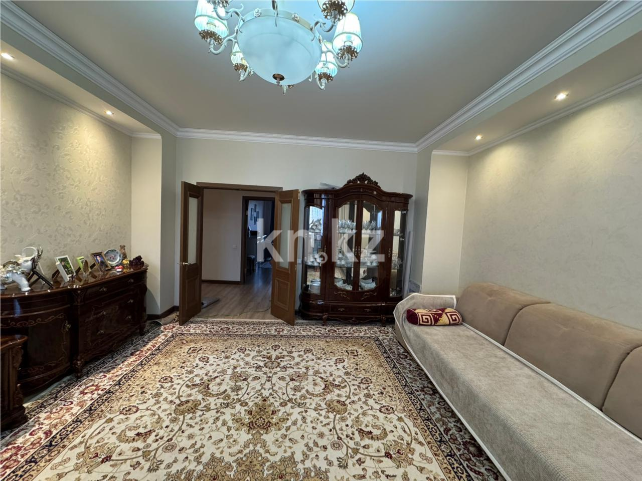 Продажа 2-комнатной квартиры, 104 м², ул. Керей, Жанибек хандар, дом  22 - Продажа квартир в Астане фото 1 из 20