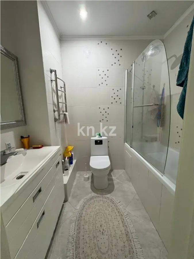 Продажа 2-комнатной квартиры, 70 м², пр. Кабанбай батыра, дом  48 в Астане - фото 4