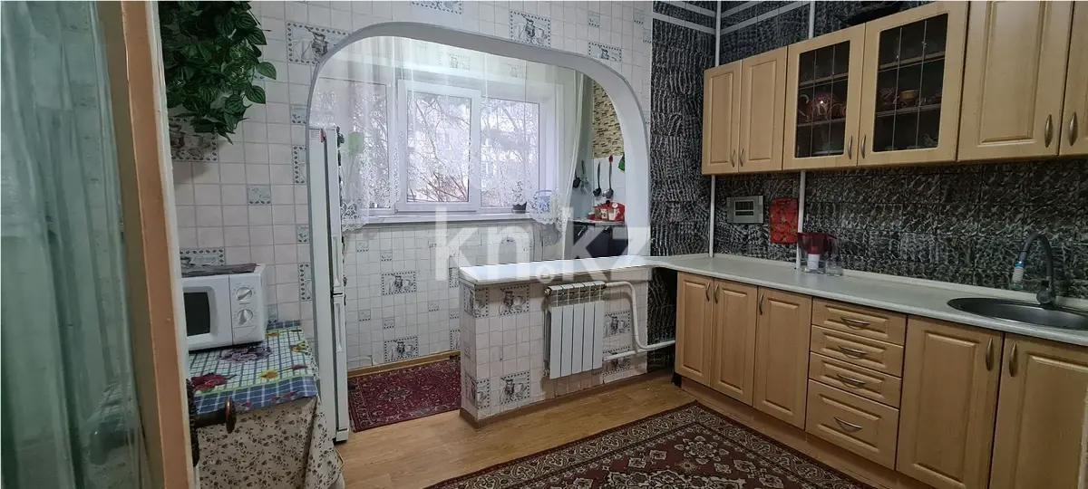 Продажа 2-комнатной квартиры, 62.5 м², мкр-н Аксай-3а, дом  69 - Продажа квартир в Алматы фото 1 из 6