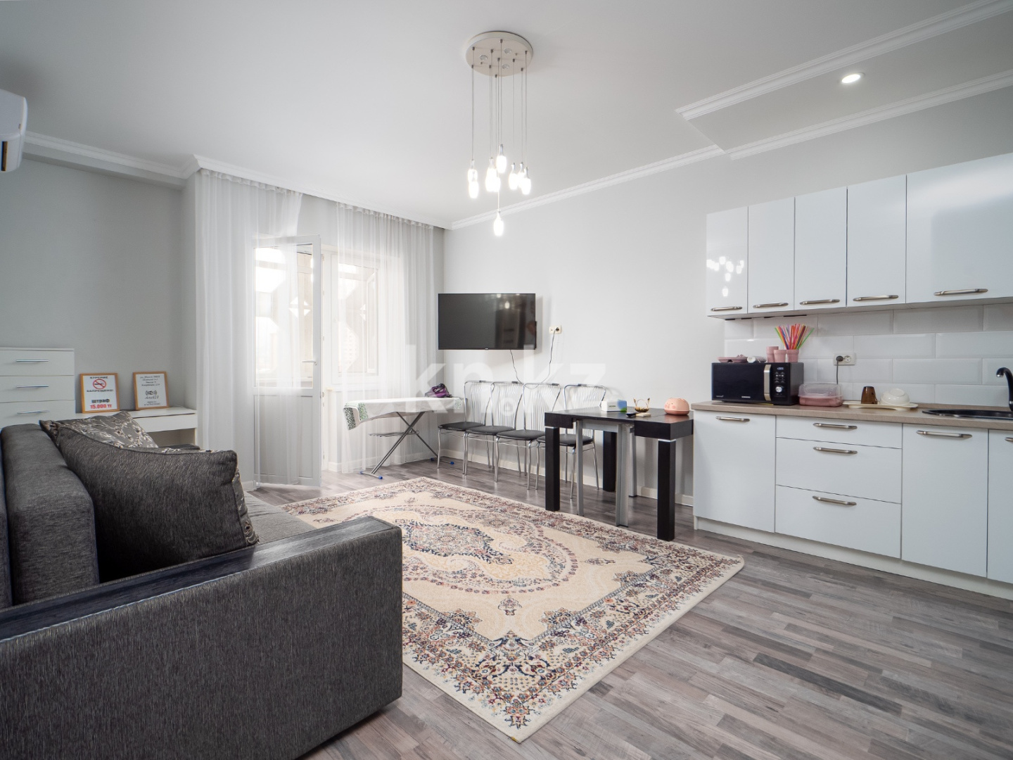 Аренда 2-комнатной квартиры посуточно, 57 м², ул. Навои, дом  208/8 - ул. Торайгырова - Аренда  двухкомнатных квартир посуточно в Алматы фото 10 из 24