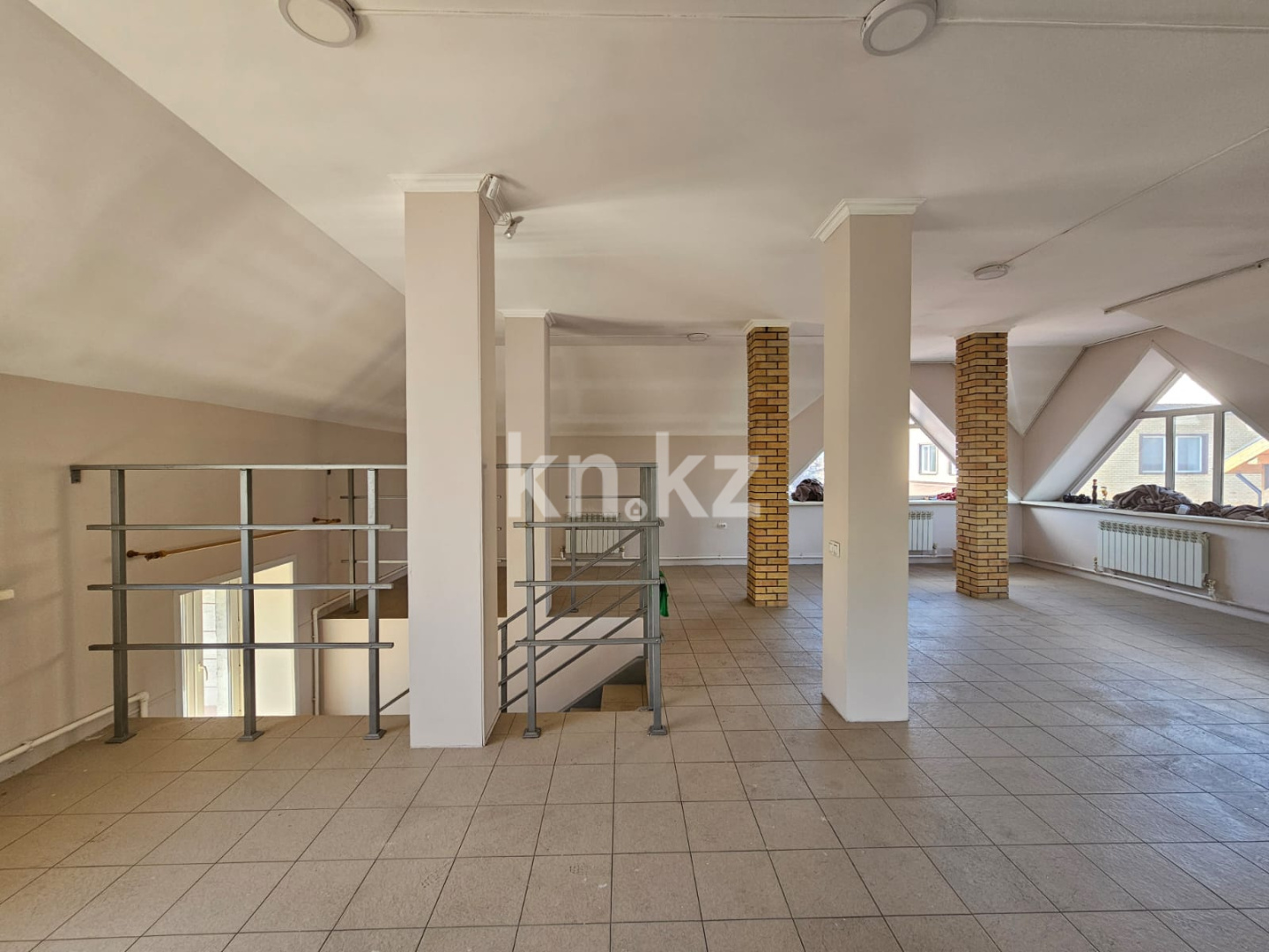 Продажа 2-комнатного дома, 146 м², ул. Кирпичная, дом  46 - Продажа домов, коттеджей в Караганде фото 10 из 23