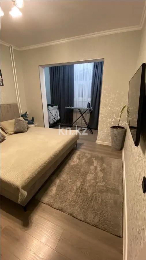 Продажа 3-комнатной квартиры, 70 м², мкр-н Аксай-4, дом  6 - Продажа  трехкомнатных квартир в Алматы фото 1 из 8
