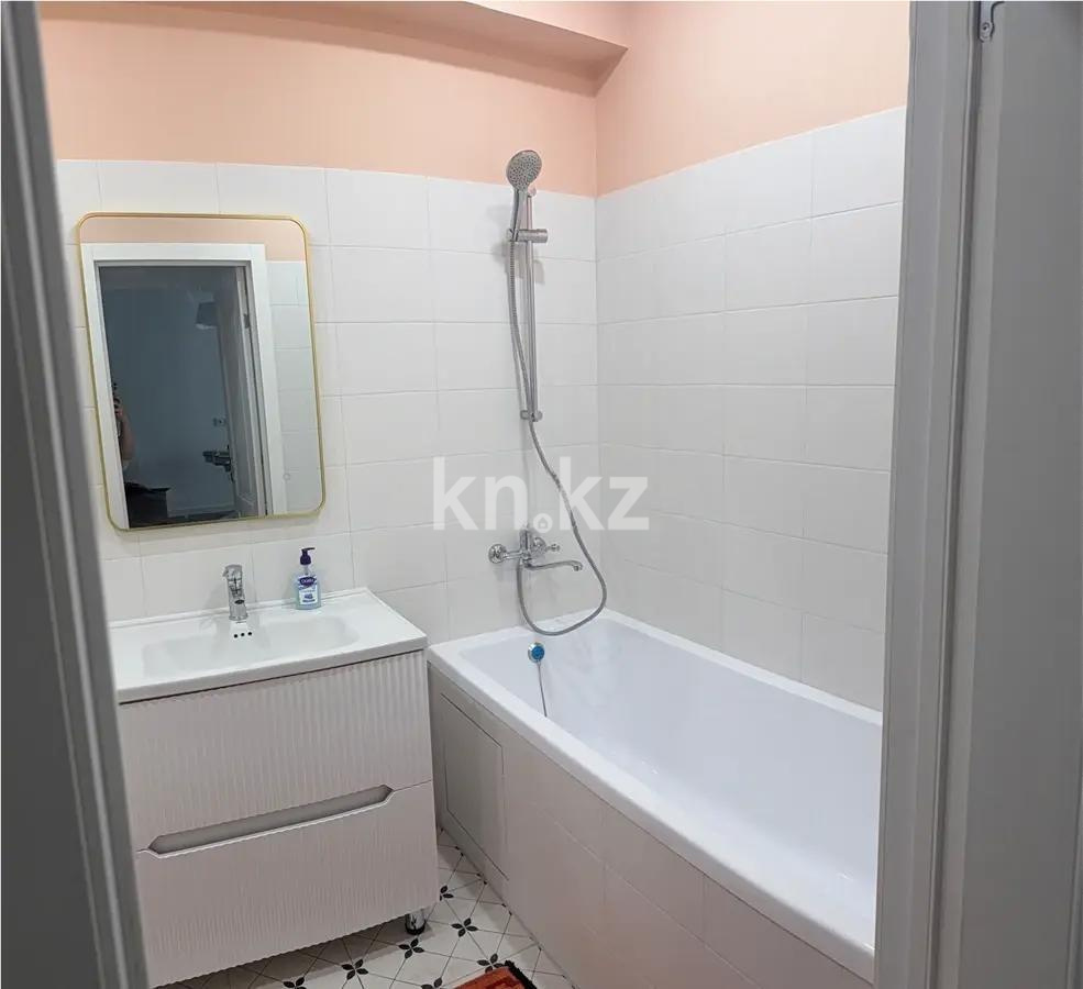 Продажа 2-комнатной квартиры, 66.3 м² в Алматы - фото 3