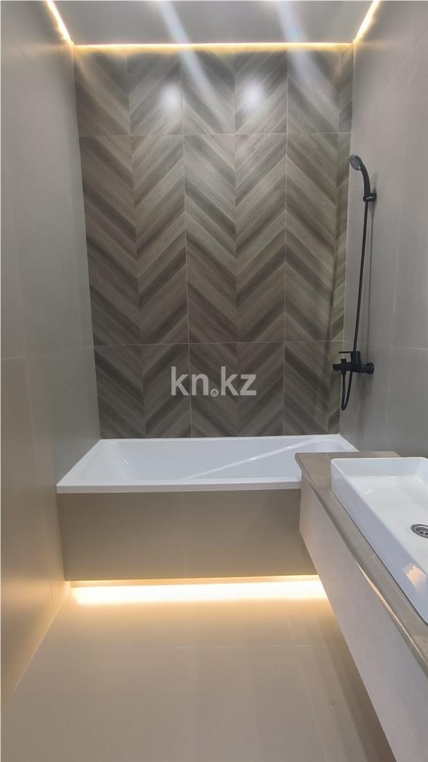 Продажа 2-комнатной квартиры, 56 м², ул. Букетова - Продажа квартир в Караганде фото 12 из 14