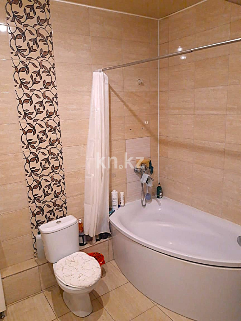 Продажа 5-комнатной квартиры, 152 м², ул. Баянауыл, дом  1 - Центр города, Золотой квадрат, район Школы-гимназии №31 - Продажа квартир в Астане фото 15 из 38