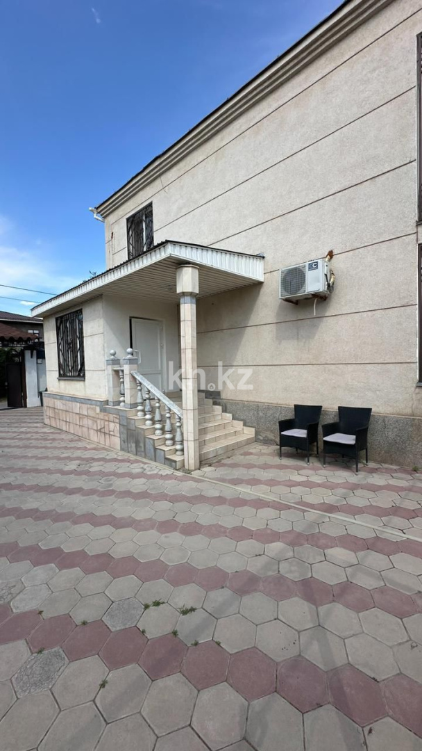 Продажа 7-комнатного дома, 380 м², мкр-н Самал-2, дом  111 - Продажа квартир в Шымкенте фото 2 из 26