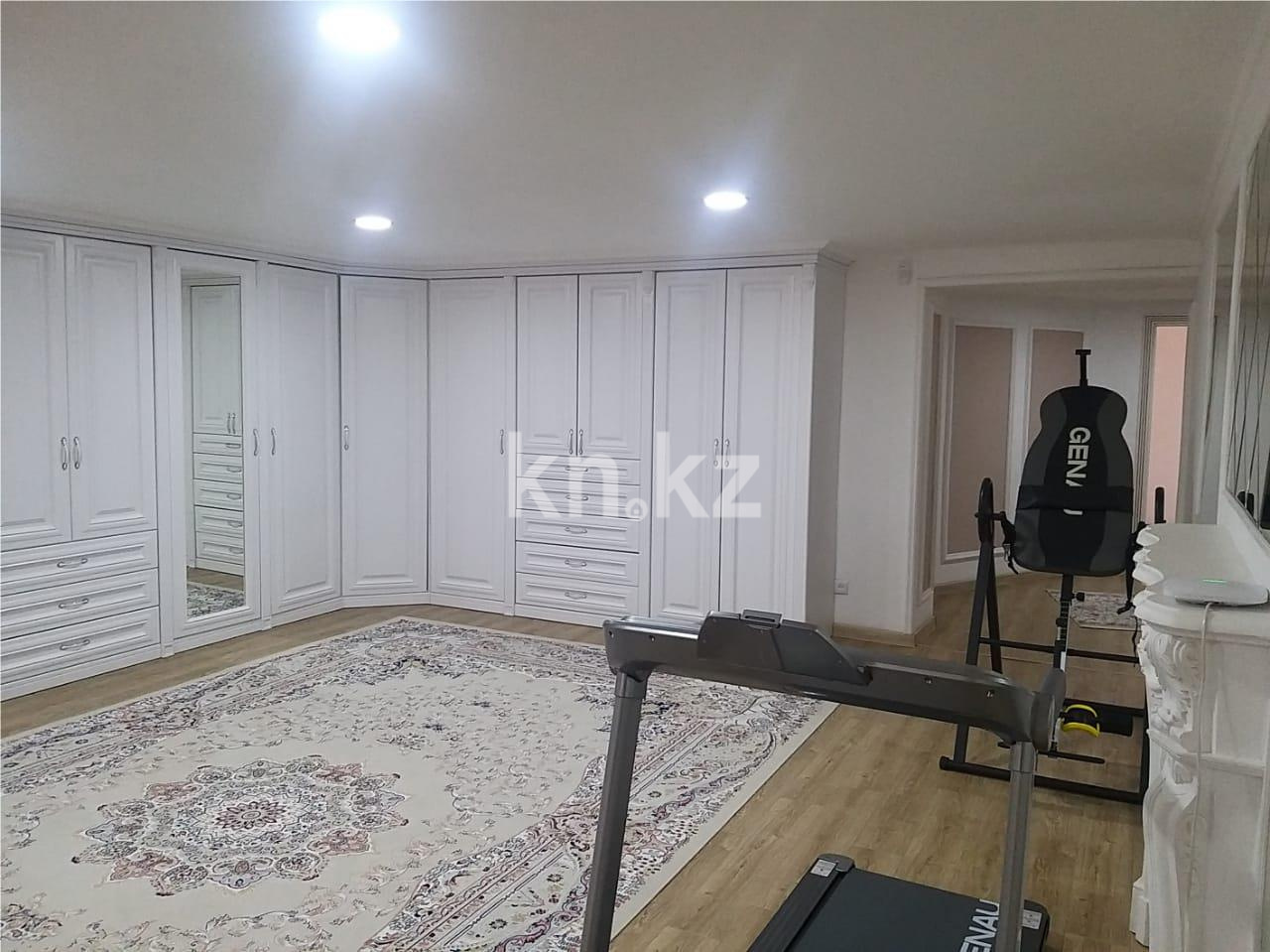 Продажа 5-комнатного дома, 520 м², ул. Муканова - Продажа домов и коттеджей в Караганде фото 43 из 51