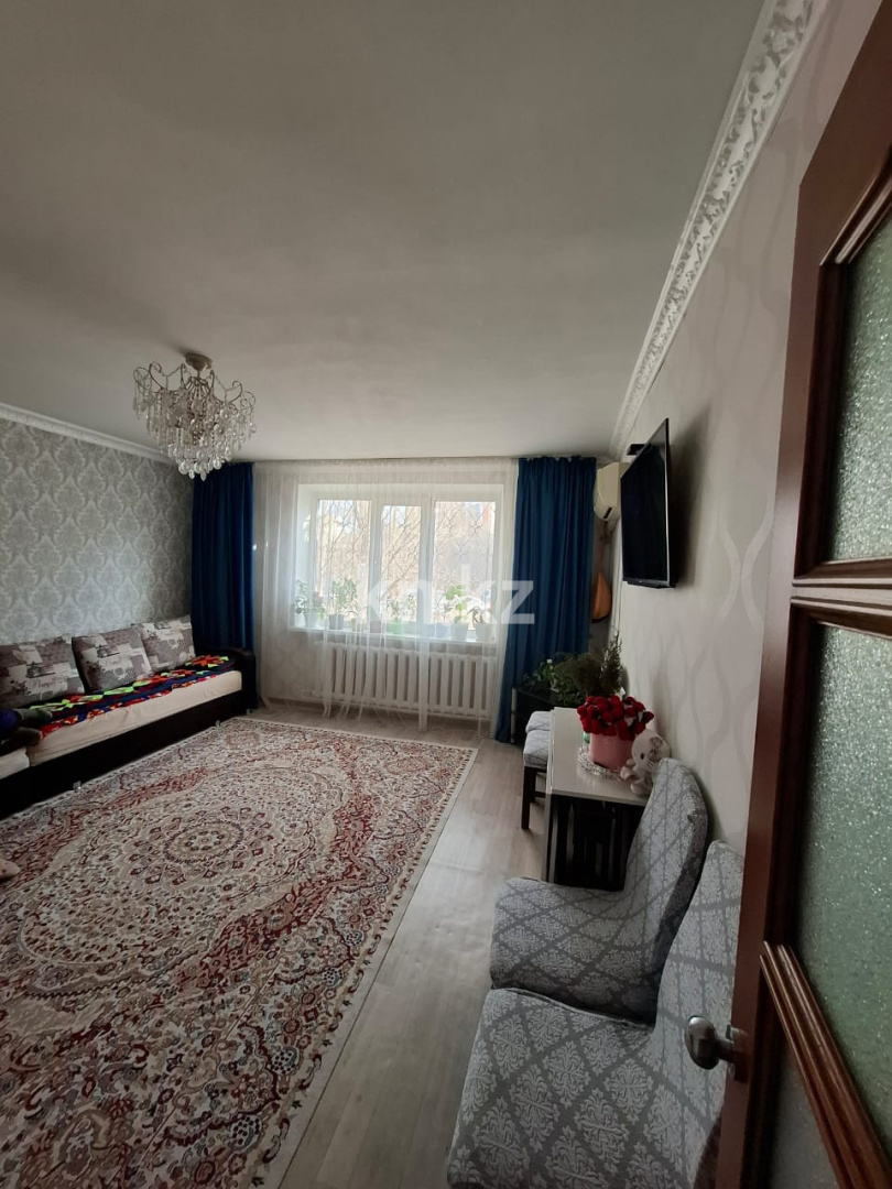 Продажа 3-комнатной квартиры, 71 м², ул. Сатыбалдина, дом  7/3 - Продажа  трехкомнатных квартир в Караганде фото 1 из 11