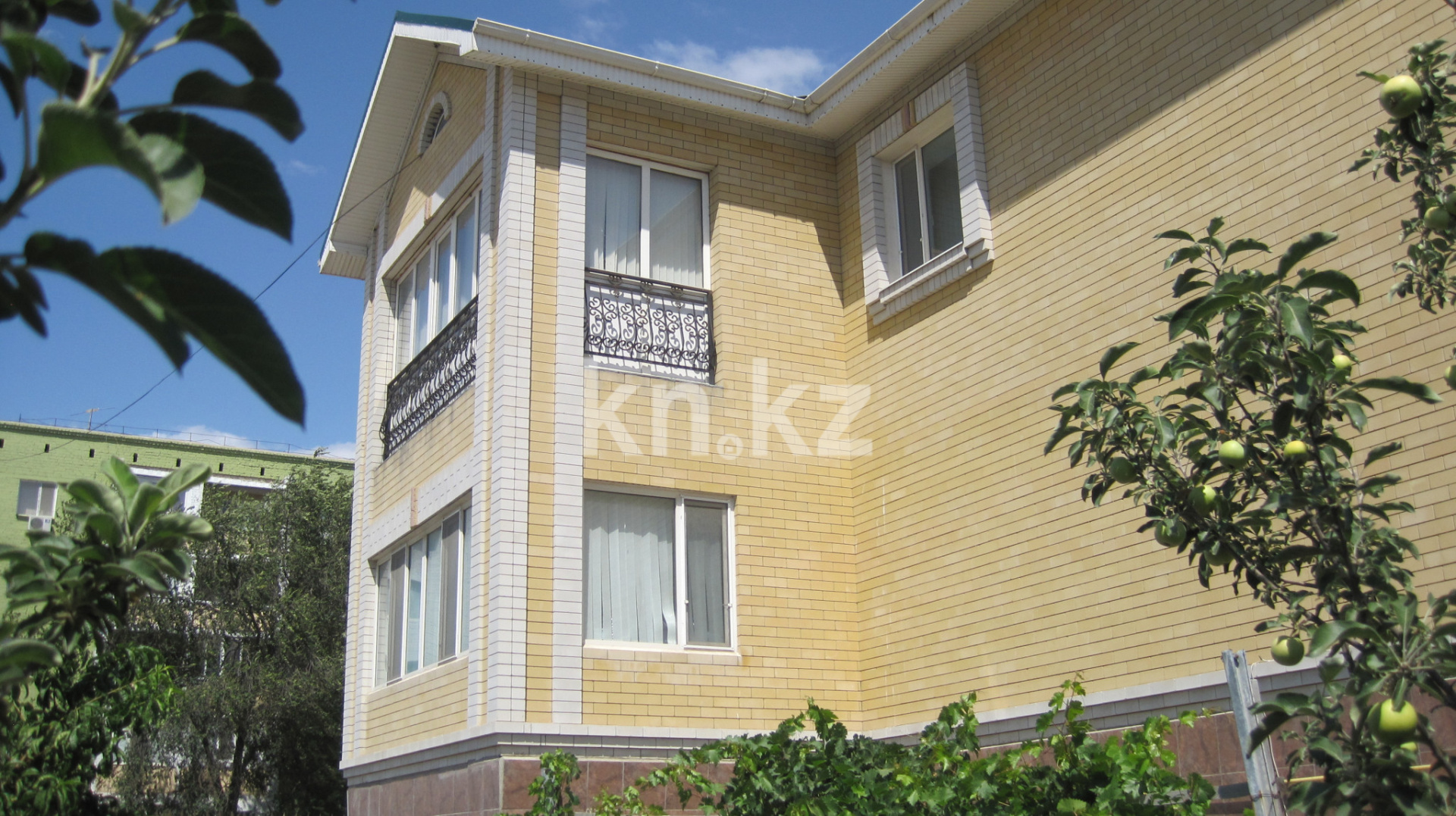 Продажа 8-комнатного дома, 484 м², ул. Сейфуллина, дом  35 - Продажа  пятикомнатных домов, коттеджей в Атырау с фото фото 2 из 9