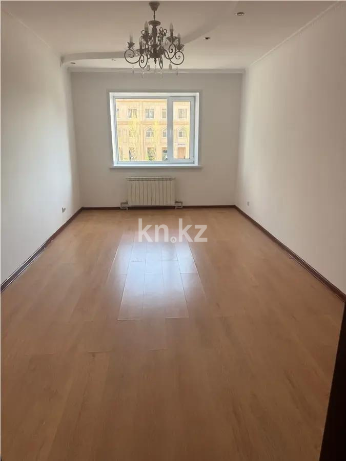 Продажа 4-комнатной квартиры, 162 м², ул. Байтурсынова, дом  19 - Продажа  четырехкомнатных квартир в Астане фото 1 из 4