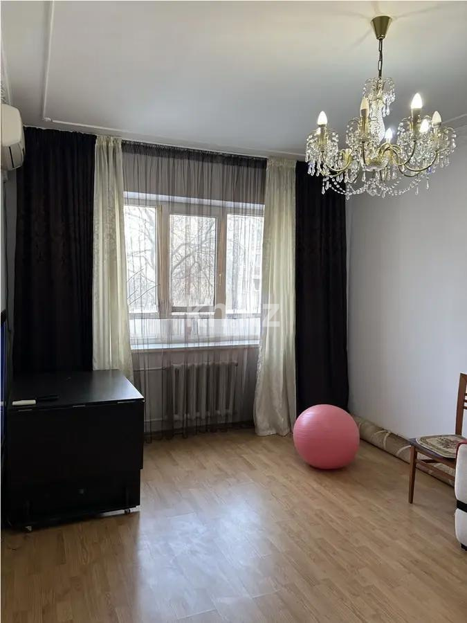 Продажа 3-комнатной квартиры, 74.4 м², ул. Жарокова, дом  287 в Алматы