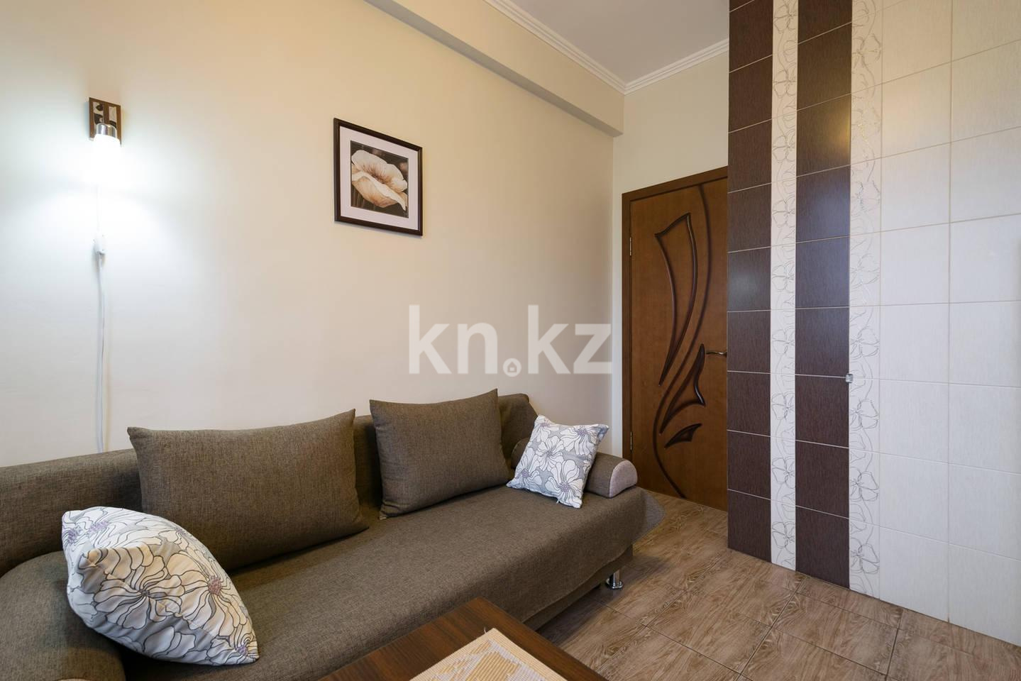 Аренда 1-комнатной квартиры посуточно, 38 м², ул. Казыбек би, дом  125/1 - ул. Досмухамедова - Аренда квартир помесячно в Казахстане фото 8 из 12