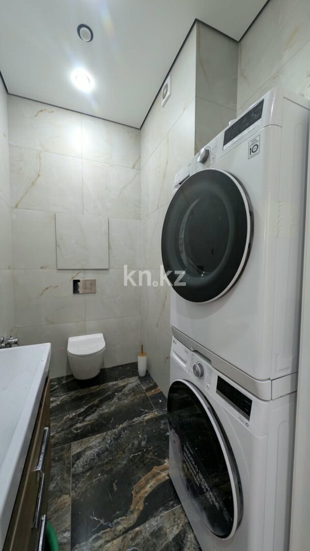 Продажа 3-комнатной квартиры, 99.7 м² в Уральске - фото 24