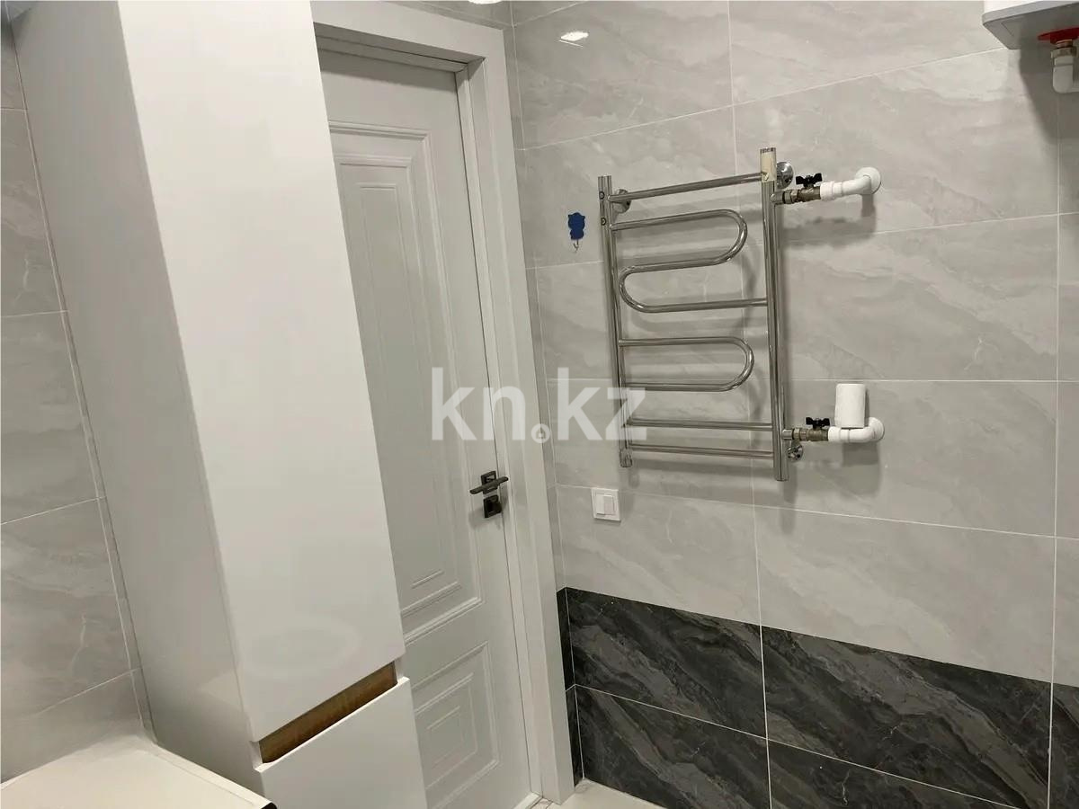 Продажа 5-комнатной квартиры, 120 м², мкр-н Голубые Пруды - Продажа квартир в Караганде фото 16 из 23