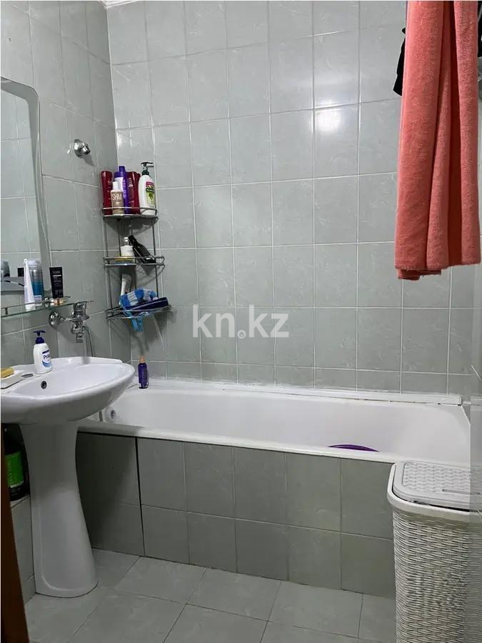 Продажа 3-комнатной квартиры, 72 м², мкр-н Аксай-3а, дом  43 в Алматы - фото 6