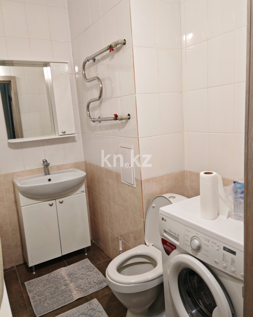 Продажа 1-комнатной квартиры, 27 м², ул. Омарова, дом  27 в Астане - фото 3