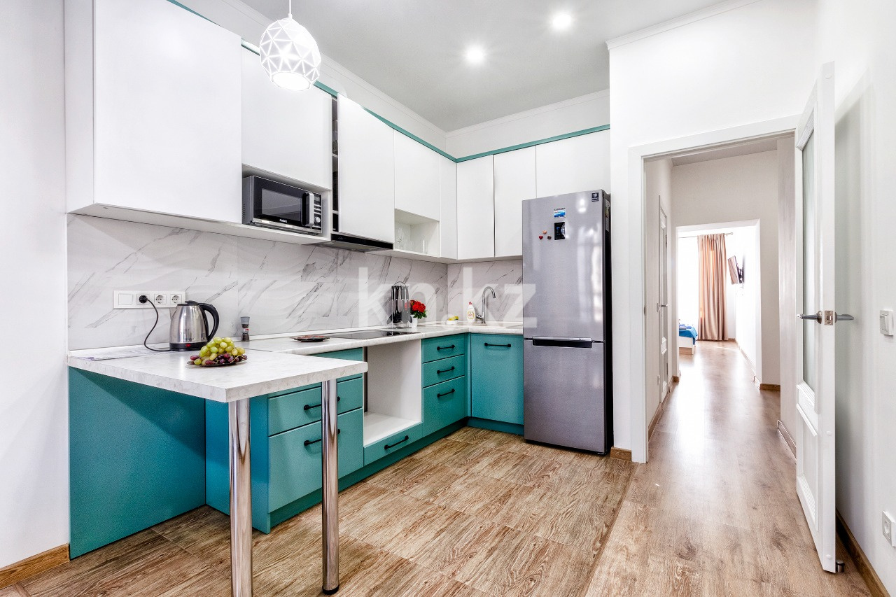 Аренда 1-комнатной квартиры посуточно, 46 м², ул. Анет баба, дом  3 - ул. Сыганак - Аренда квартир посуточно в Астане с фото фото 1 из 10