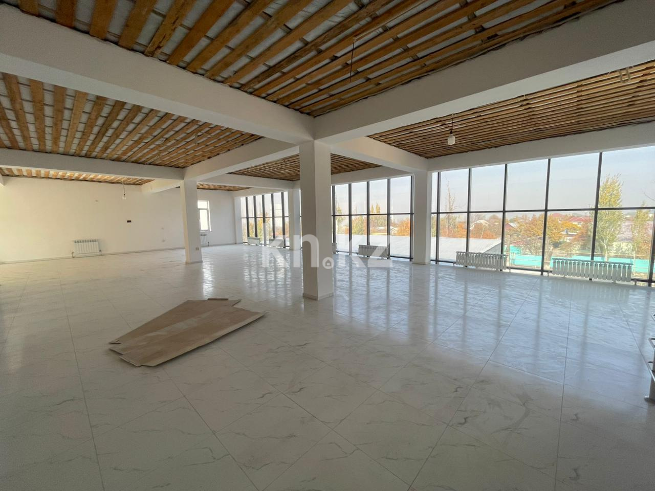 Продажа , 380 м², Бирлик, дом  1б - Продажа и аренда недвижимости в Алматинской области фото 6 из 9