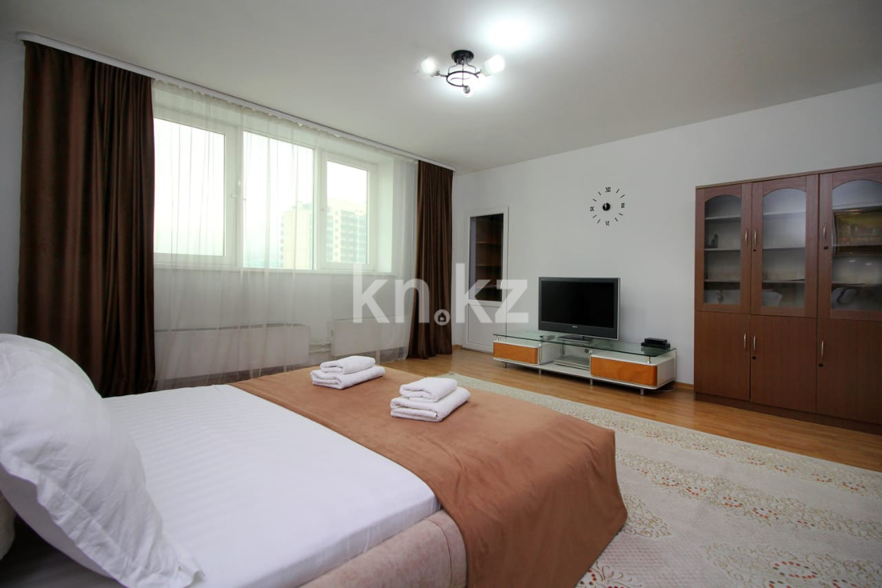 Аренда 1-комнатной квартиры посуточно, 50 м², ул. Хусаинова, дом  225 - ул. Ескараева - Аренда жилой и коммерческой недвижимости в Алматы фото 16 из 20