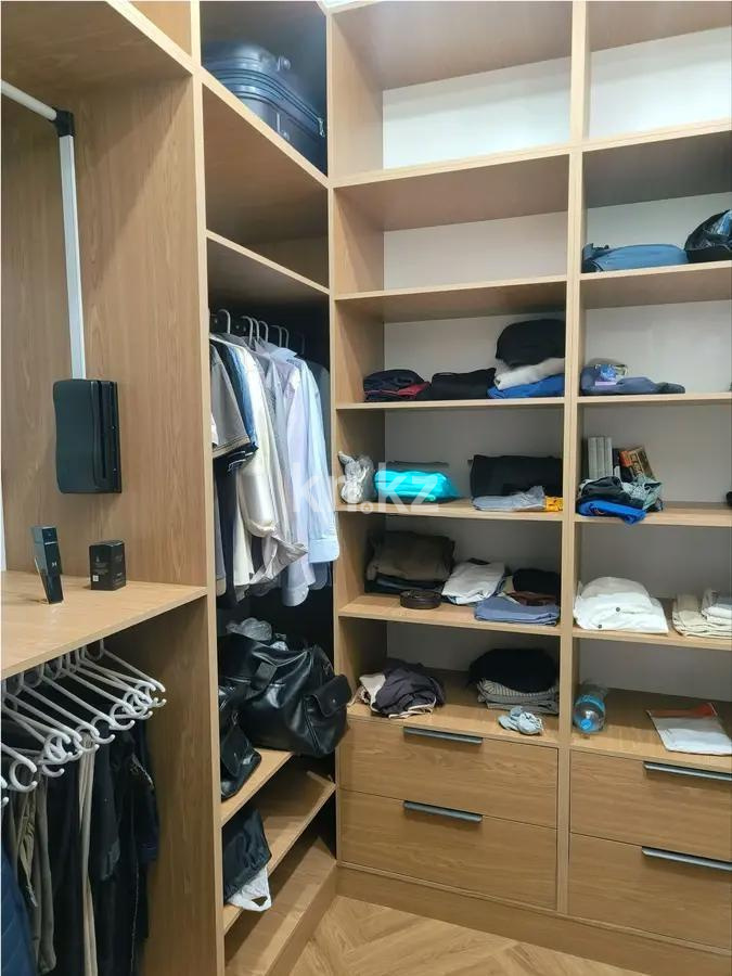 Продажа 4-комнатной квартиры, 145 м², ул. Ушкемпирова, дом  36 в Алматы - фото 4