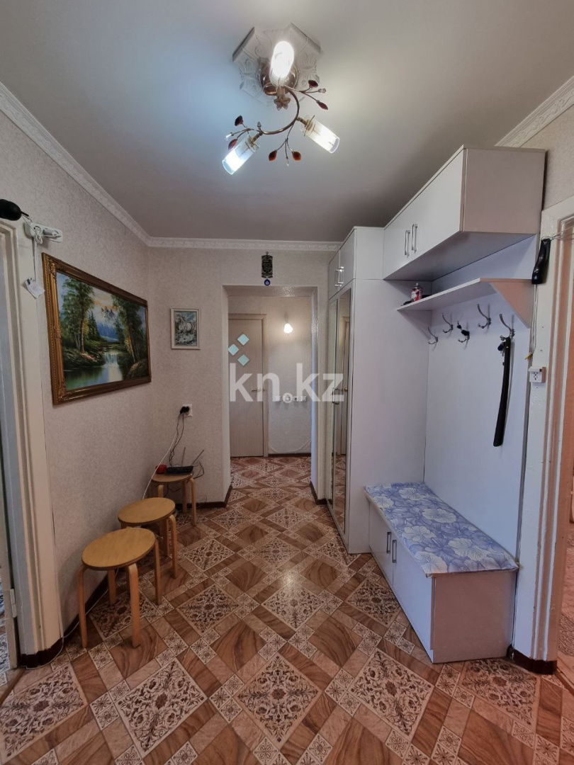 Продажа 4-комнатной квартиры, 80 м², пр. Назарбаева, дом  51 - Продажа квартир в Караганде фото 15 из 17