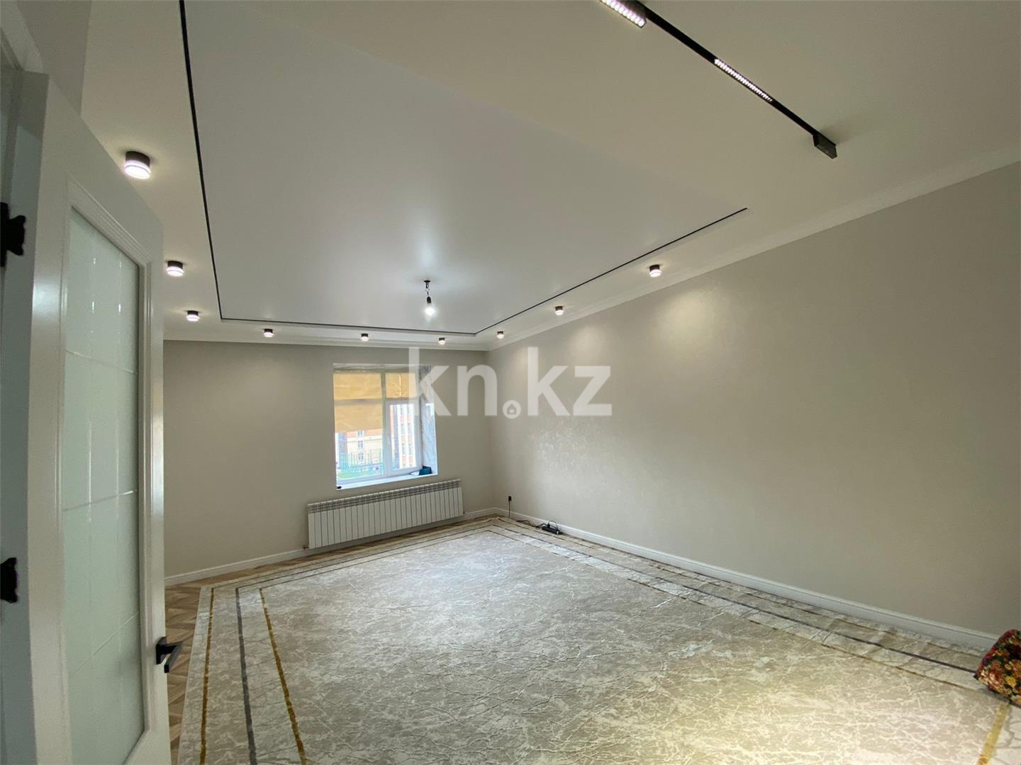 Продажа 3-комнатной квартиры, 98 м², пр. Строителей - Продажа  трехкомнатных квартир в Караганде фото 1 из 12