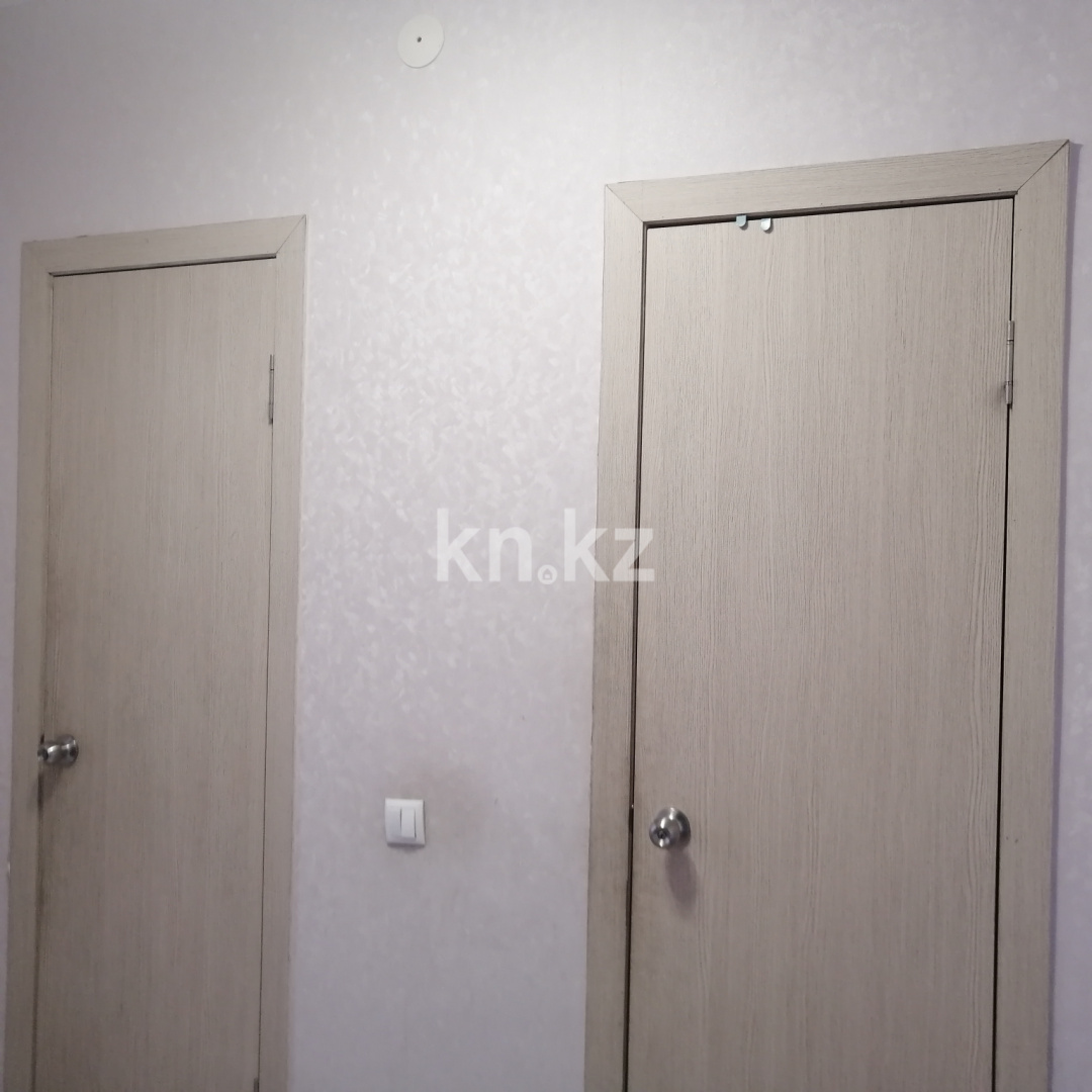 Продажа 3-комнатной квартиры, 94.9 м² - Продажа жилой и коммерческой недвижимости в Усть-Каменогорске фото 7 из 25