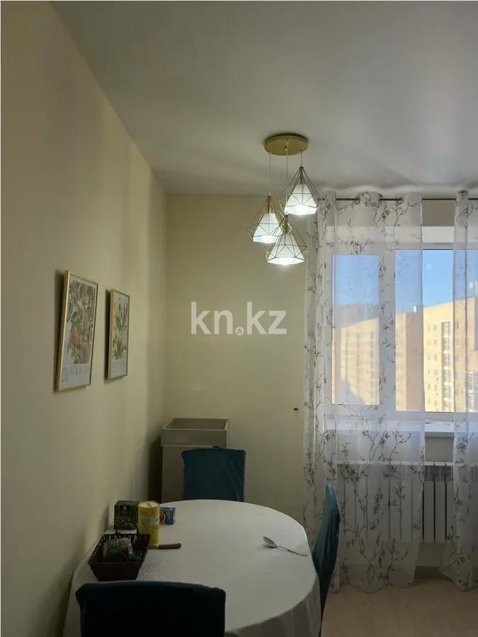 Продажа 1-комнатной квартиры, 42 м², ул. Азербаева, дом  37/1 в Астане - фото 2