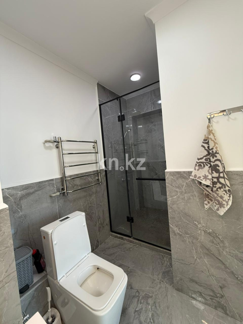 Аренда 2-комнатной квартиры, 80 м², мкр-н Коктем-3, дом  24 - бул. Бухар Жырау - Аренда квартир помесячно в Алматы с фото фото 13 из 15