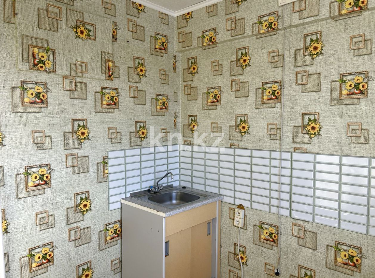 Продажа 3-комнатной квартиры, 59.4 м², ул. Беспалова, дом  49/1 - Продажа жилой и коммерческой недвижимости в Усть-Каменогорске фото 14 из 25